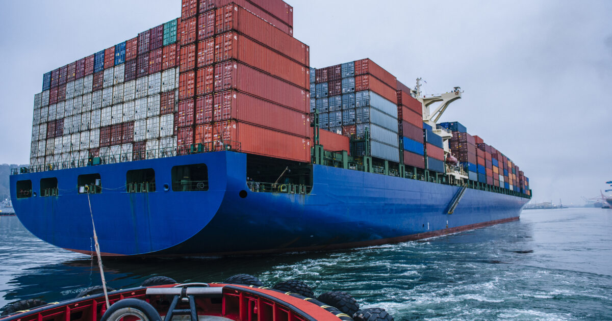 Ship Chartering Services in Oman cargo vessel operations